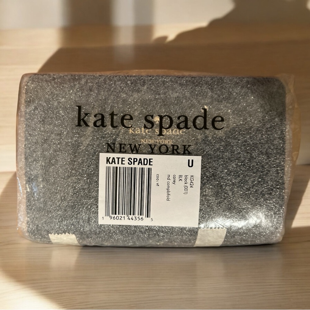 Kate Spade Carey Medium Compact Bifold Wallet Quilted Leather 5.6" x 3.6” x 1.2" - Picture 2 of 15